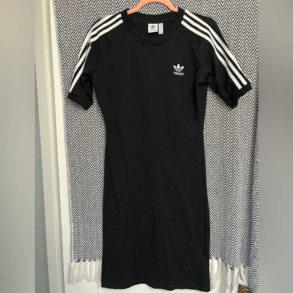 ADIDAS 3 stripe dress - medium
